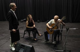 مدرسو الكونسرفاتوار في لبنان يئنون 