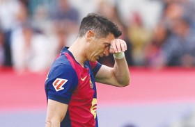 ليفاندوفسكي ينضم إلى لائحة المصابين في برشلونة 