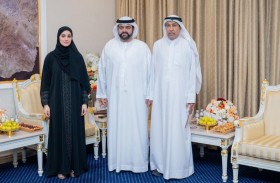 محمد الشرقي يستقبل مدير مركز الفجيرة للإحصاء ويدلي ببياناته لحملة تعداد سكان الإمارة