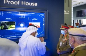 مركز فحص الأسلحة في أبوظبي يرفع قدراته الفنية إلى المستوى الرابع