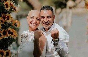 قصة حب ملهمة في مواجهة السرطان