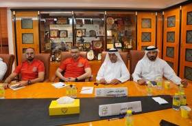 النصر بالأزرق وشباب الأهلي بالأحمر في نصف نهائي كأس رئيس الدولة