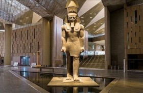 سويسرا تعيد قطعة من تمثال لرمسيس الثاني إلى مصر 