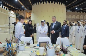 أحمد بالهول الفلاسي يستقبل الرئيس الروماني خلال COP28