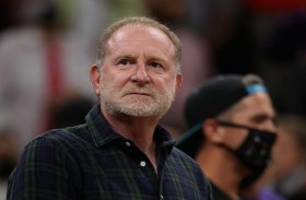 نائب رئيس صنز يطالب باستقالة سارفر 