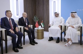 مكتوم بن محمد يبحث مع وزير الخزانة والمالية التركي تعزيز التعاون الاقتصادي والاستثماري