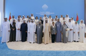 محمد بن راشد يلتقي عدداً من تجار الكويت المشاركين في المنتدى الاقتصادي الإماراتي الكويتي