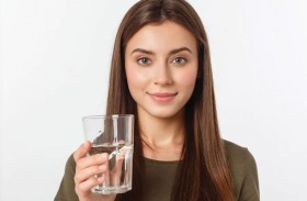 تجربتي مع زيادة شرب الماء: رحلة إيجابية نحو صحة أفضل