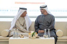 رئيس الدولة يبحث مع حاكم رأس الخيمة عدداً من الموضوعات التي تتعلق بشؤون الوطن والمواطن 