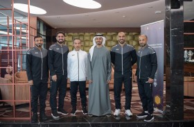 الشامسي يلتقي طاقم التحكيم الوطني المُشارك في بطولة خليجي 25