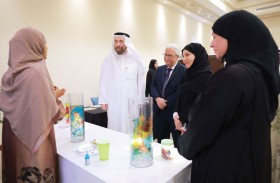 الجامعة القاسمية تحتفي بمواهب طلبتها في معرض «صيفنا فن وإبداع»