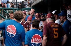 هزيمة لحزب بايدن في مباراة بيسبول