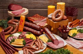 اللحوم المصنعة تزيد خطر الإصابة بالخرف