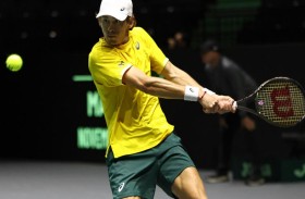 أستراليا تستعيد توازنها بفوزها على فرنسا بكأس ديفيس  