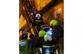 شرطة دبي تنقذ سائق رافعة أصيب بنوبة قلبية على علو 65 مترا