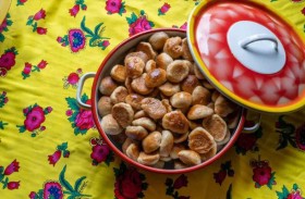 المقشوش.. حلوى شعبية تُزين موائد رمضان في حائل السعودية