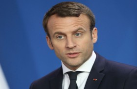 ماكرون يقدم نفسه على أنه « ديغول في الوقت الخطأ»