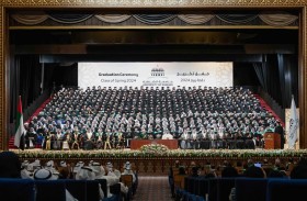 سلطان بن أحمد القاسمي يشهد تخريج طلبة الدراسات العليا بجامعة الشارقة