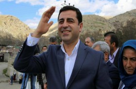  آلة قمع أردوغان لا تتوقف.. 20 ألف معتقل من حزب دميرتاش