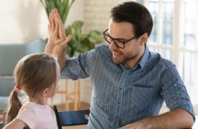 لبناء شخصية طفلك.. 5 عبارات تعزز الثقة بالنفس