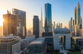 «دبي المالي العالمي» وكلية لندن للأعمال  يطلقان 10 منح للقيادات النسائية الإماراتية