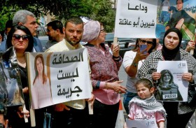 آخرهم شيرين أبو عاقلة.. صحفيون في مواجهة النار بمناطق النزاع