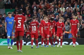 ليفربول يواجه أتالانتا لتفادي الخروج من يوروبا ليغ 