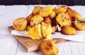 «حيلة غريبة» لتناول البطاطا دون الخوف من زيادة الوزن