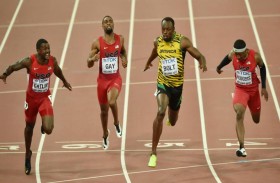 سيفيل يحقق أسرع توقيت في سباق 100 متر 