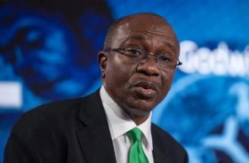 توقيف حاكم المصرف المركزي النيجيري إثر تعليق مهماته 