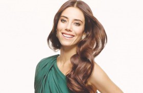 جانسو ديري تترك بلدها وتعمل في مستشفى