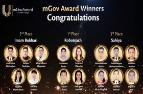 تكريم الفائزين بجائزة أفضل تطبيق خدمات حكومية لطلاب الجامعات الأوزبكية 