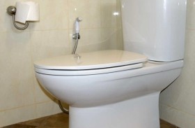 مصرع 3 نساء أثناء تنظيفهن مرحاضاً