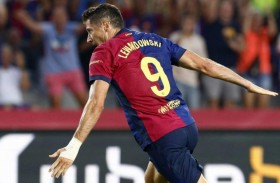 ليفاندوفسكي ينقذ برشلونة للمباراة الثانية 