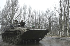 فاغنر ترفع علم روسيا على باخموت .. وكييف تعلن استمرار سيطرتها