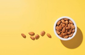 تجربة سريرية تظهر فوائد اللوز للمصابين بالسمنة