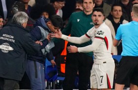 بسبب حامل الكرات.. «يويفا» يحرم تشيلسي من خدمات نيتو