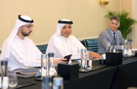 «الأعلى للطاقة في دبي» يستعرض مبادرات ومشاريع تدعم الاقتصاد الأخضر