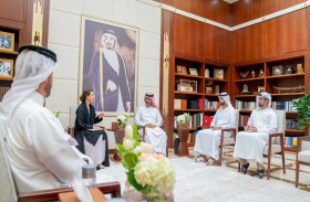 عمار النعيمي يطلع على خطط واستراتيجية ومشاريع وزارة التغير المناخي والبيئة