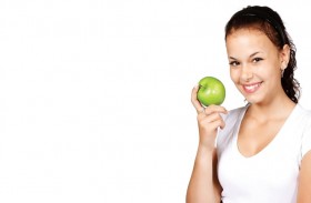 تفاحة في اليوم تساعدك على  خسارة وزن محدد سنويا!