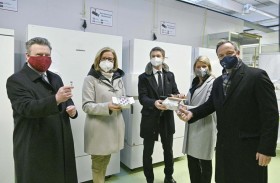 المفوضية الأوروبية: برنامج التطعيم لحظة مؤثرة لوحدة الصف