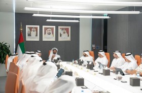 خالد بن محمد بن زايد يشهد الاجتماع الأول للجنة العليا للحكومة الرقمية في أبوظبي