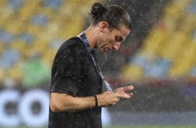 بين لغة الأرقام وقرار الإدارة.. إقالة «متناقضة» لفيليبي لويس