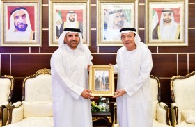 جامعة الإمارات تناقش سبل التعاون المُشترك مع مؤسسة محمد بن راشد آل مكتوم للمعرفة