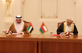الإمارات وسلطنة عمان توقعان عددا من مذكرات التعاون المشترك على هامش زيارة رئيس الدولة لمسقط