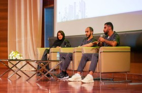 شرطة أبوظبي تعزز وعي المجتمع بسلامة المشاة والسائقين