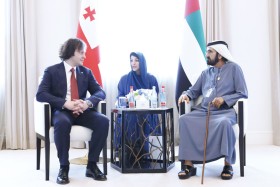 محمد بن راشد يلتقي رئيس وزراء جورجيا ويبحثان تعزيز العلاقات الثنائية