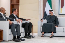 خالد بن محمد بن زايد يلتقي رئيس مجلس الإدارة والرئيس التنفيذي لشركة «سيسكو»