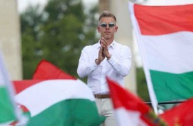 بيتر ماغيار.. من قلب نظام أوربان إلى أخطر منافسيه في المجر