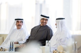 رئيس الدولة يبحث مع حمد الشرقي وسعود المعلا عدداً من القضايا التي تهم شؤون الوطن والمواطنين
